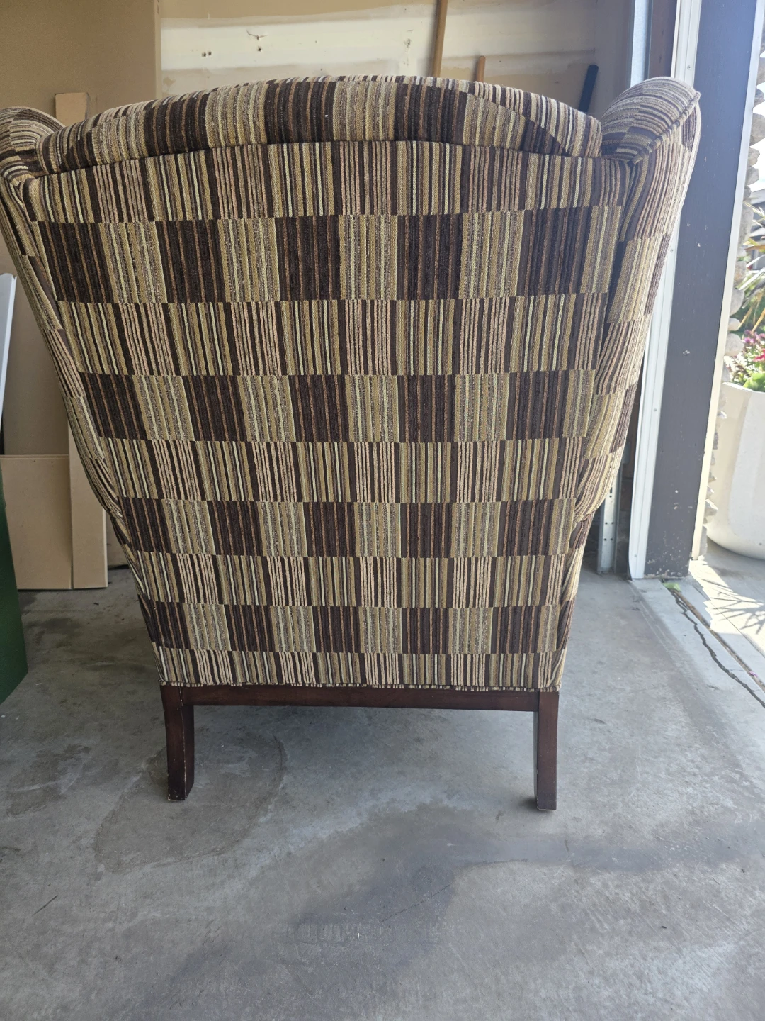 Wingback Armchair - photo 3