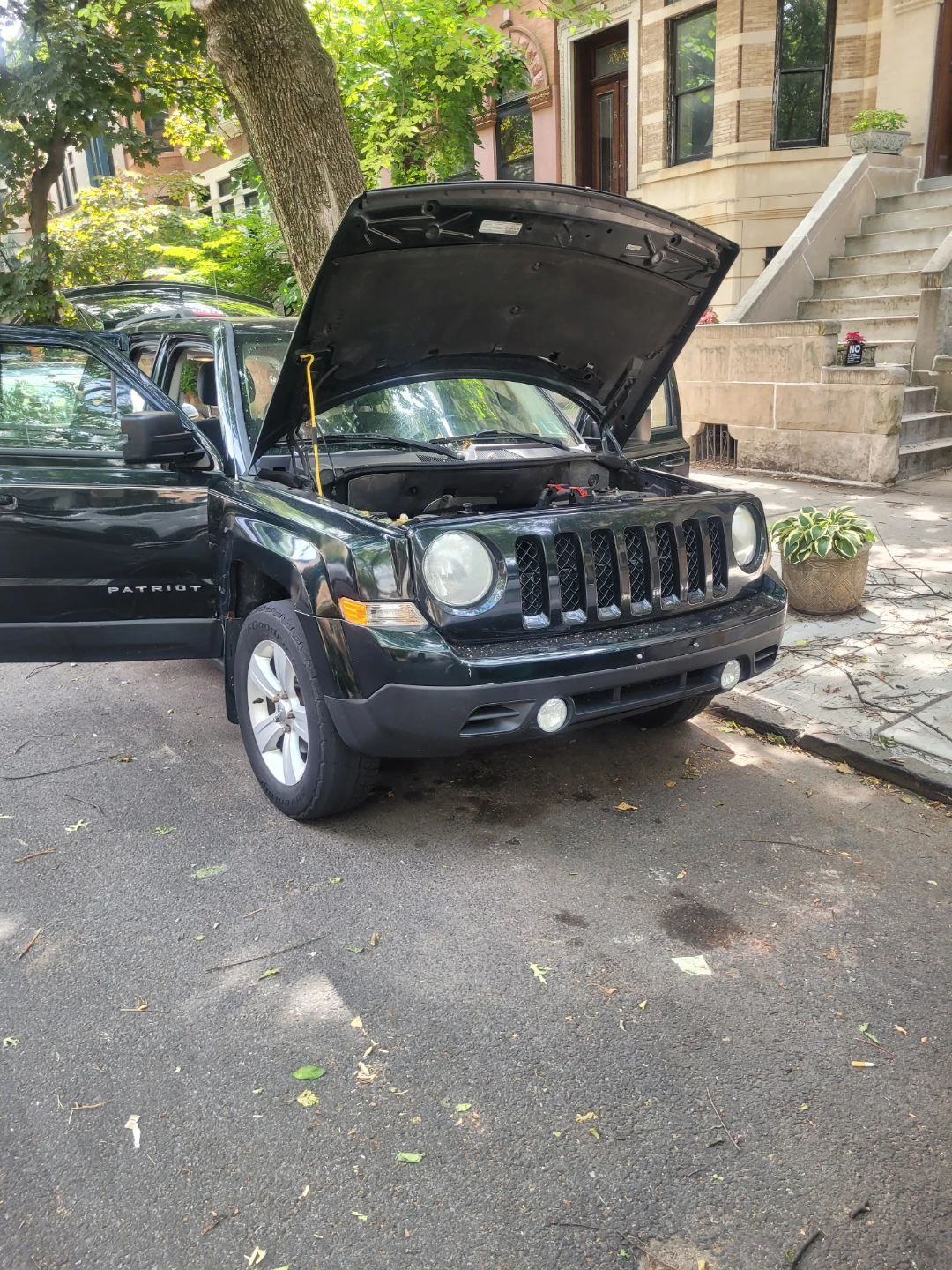 2013 jeep Patriot lattitude 4wd with auto stick - photo 5