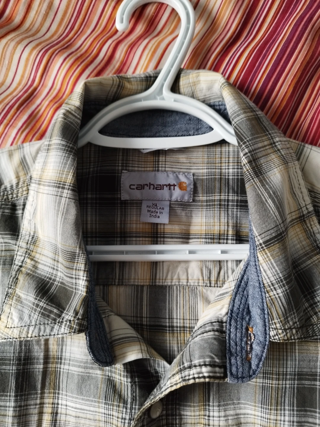 Carhartt Men's Plaid Short Sleeve Button-Up Shirt