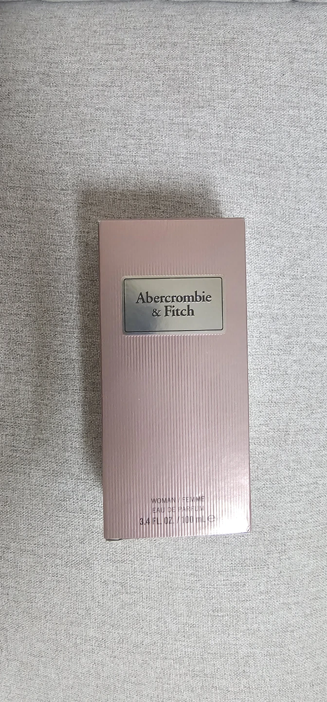 ($25) Abercrombie & Fitch Woman Eau de Parfum 100ml