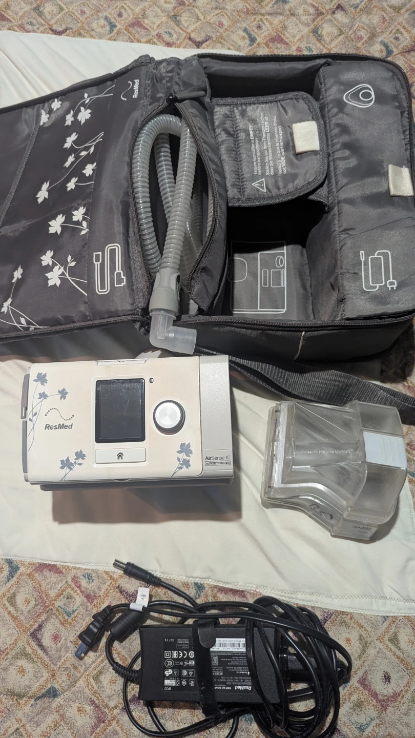 ResMed AirSense 10 CPAP Machine with Humidifier and Travel Bag - photo 2
