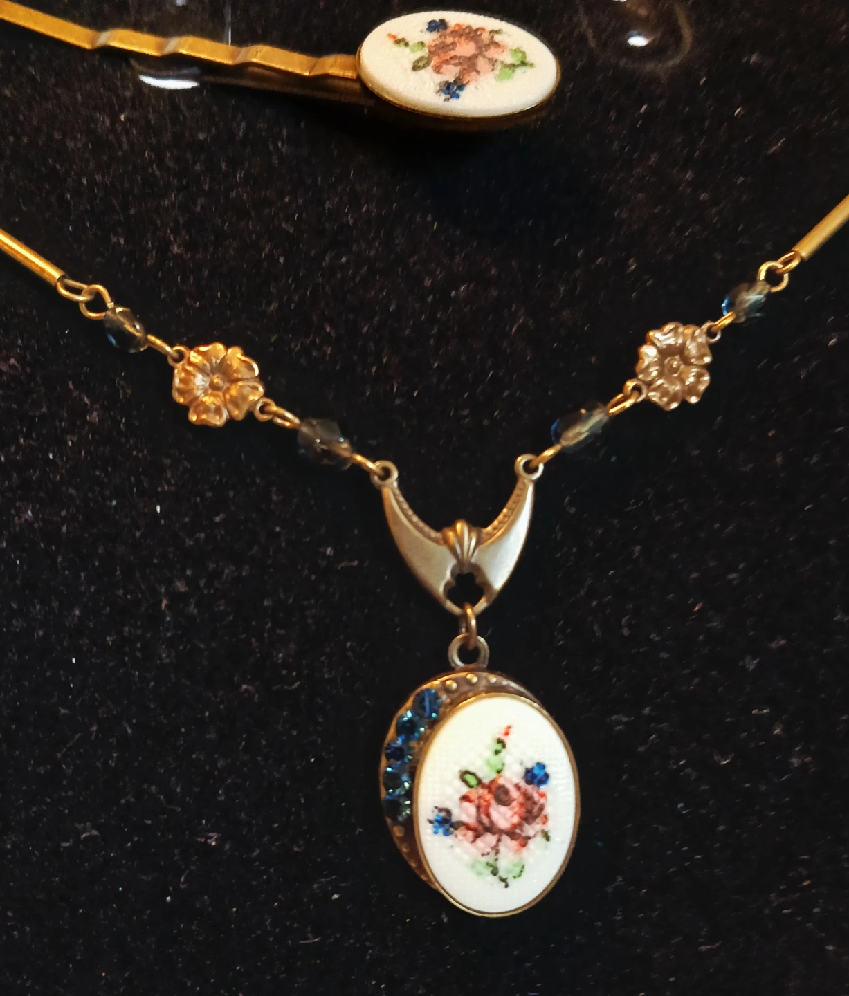 Vintage Floral Necklace and Hair Clip Set - photo 4