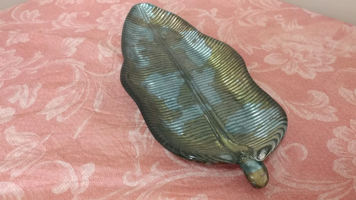 Serving Dishes and Leaf Dish