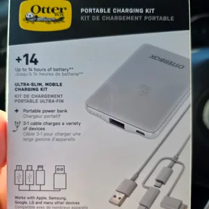 OtterBox Portable Charging Kit 5K mAh