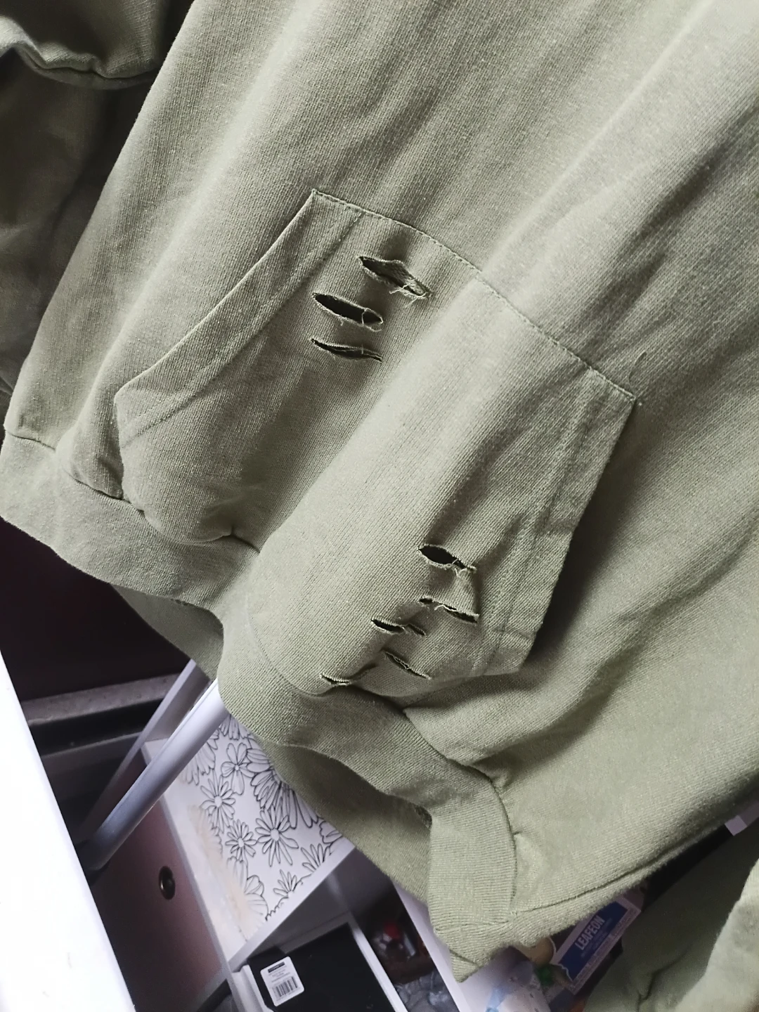 Size 1X JOLIE & JOY Olive Green Distressed Pullover Hoodie - photo 4