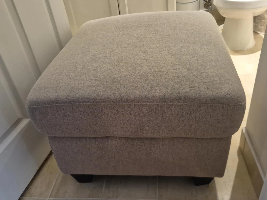 Devion Furniture Storage Ottoman - photo 2