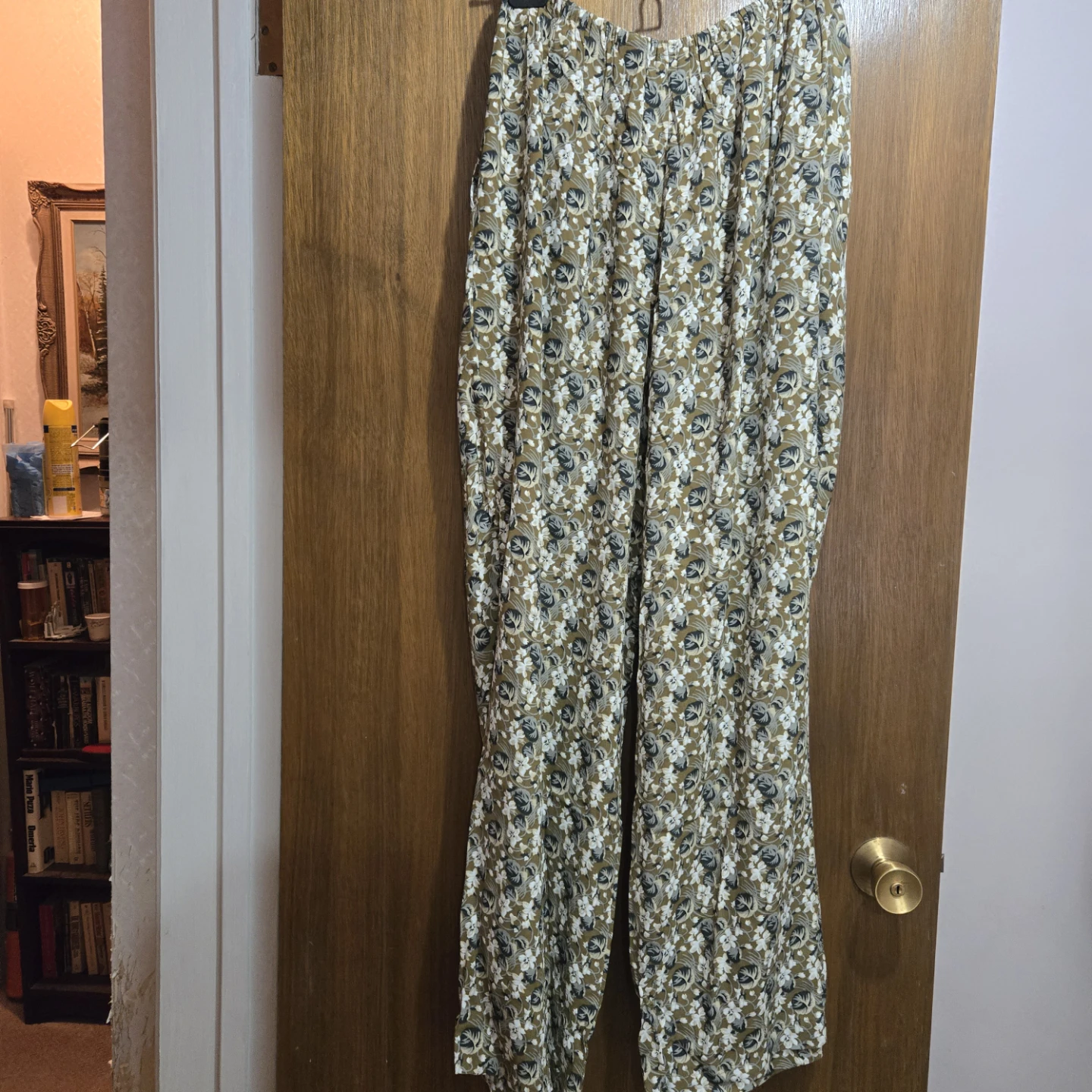 Ann Taylor Floral Print Pants Size M - photo 3