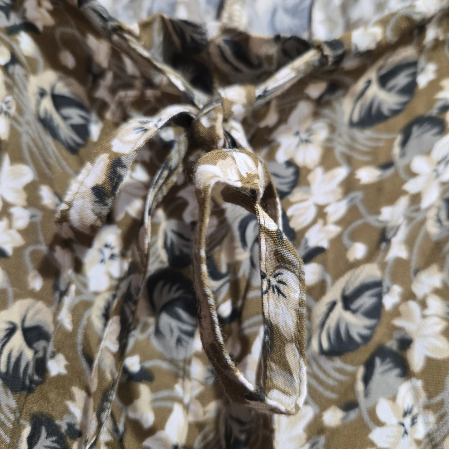 Ann Taylor Floral Print Pants Size M - photo 4