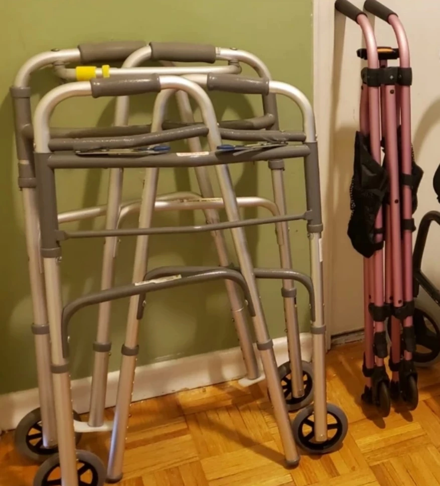 Two wheeled Walker, after surgery or help to prevent falls - photo 4