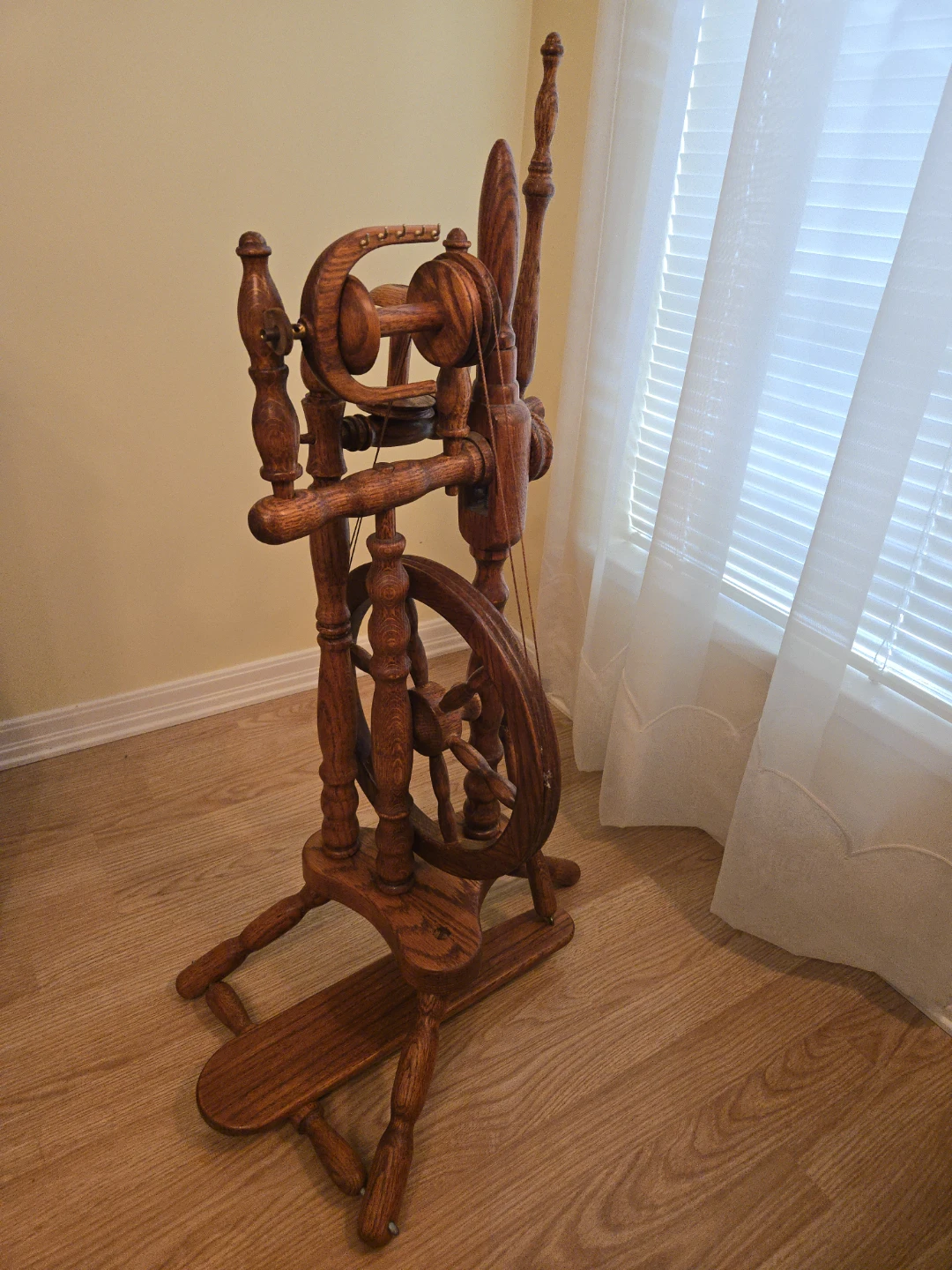 Wooden Spinning Wheel