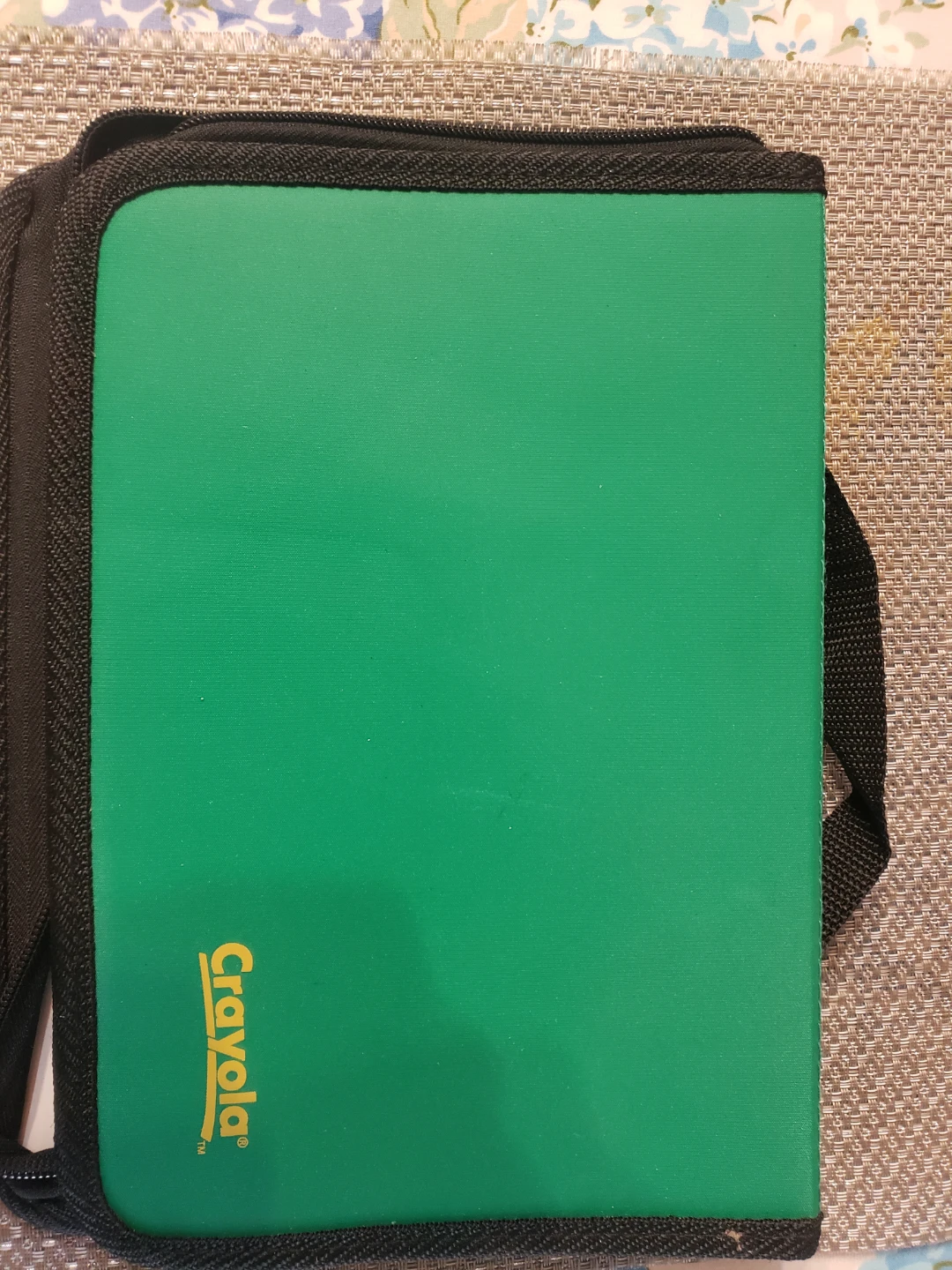 Crayola Art Case Holder