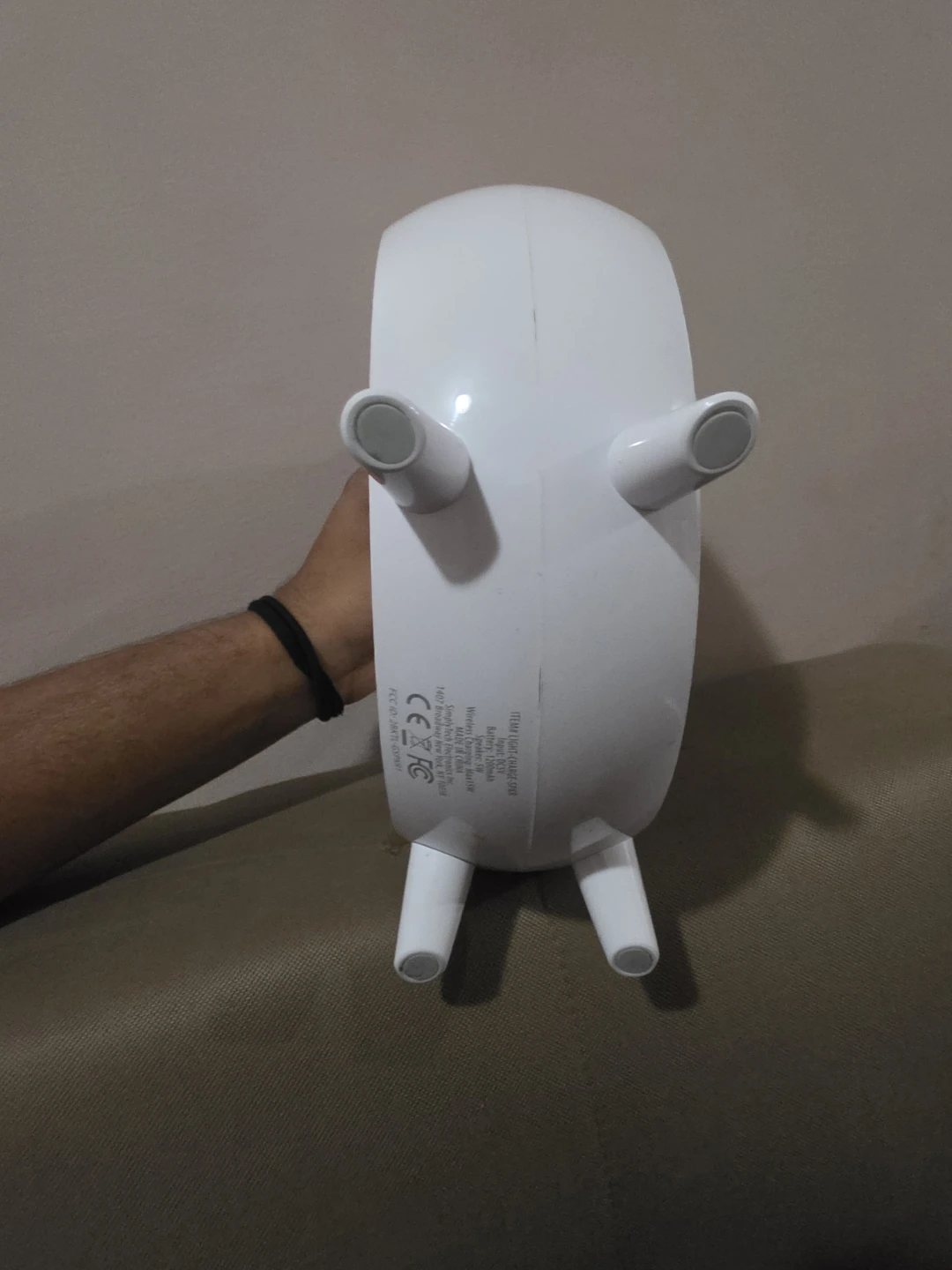 ST-TECH White Bluetooth Speaker with Wireless Charger - photo 4