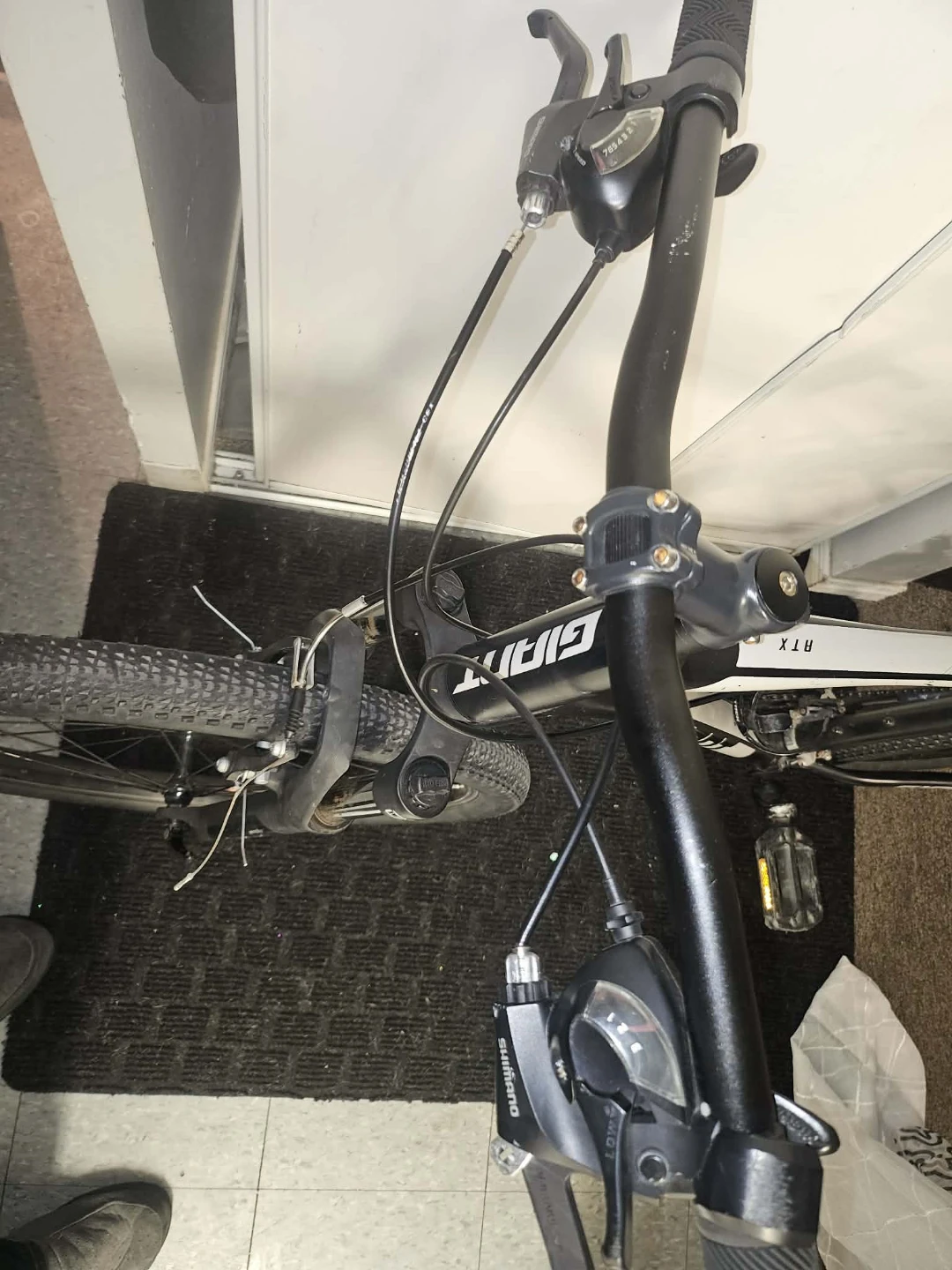 Giant ATX Mountain Bike - photo 3