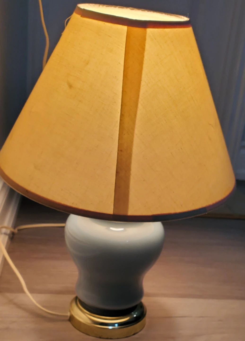 Moving sale Bed lamp - photo 2