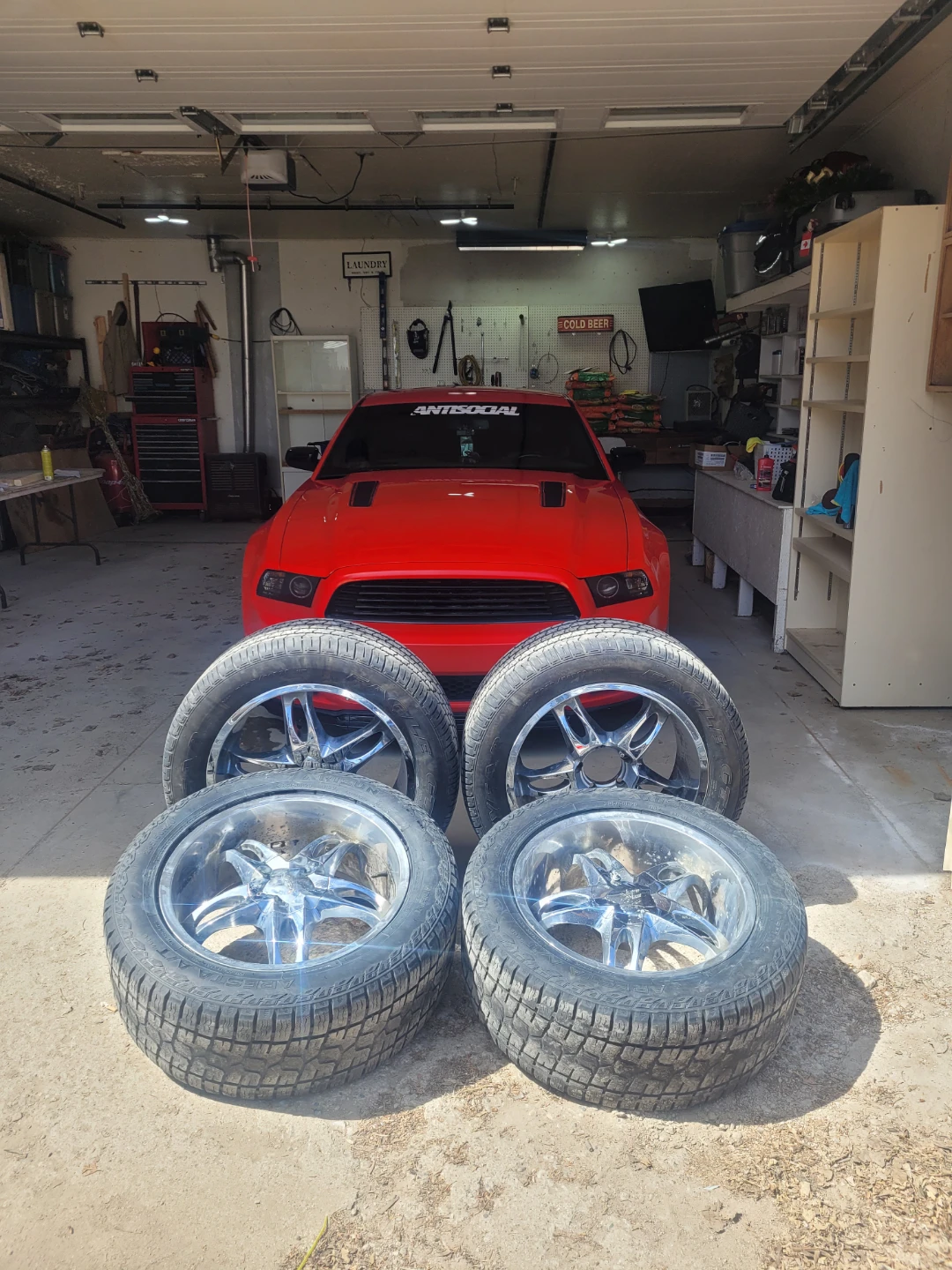 Set of 4 Tires and Rims aftermarket - photo 3