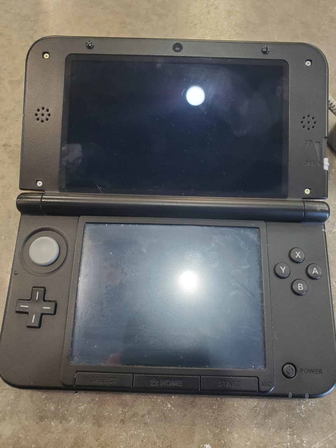 Nintendo 3DS XL Console with Charger - photo 2