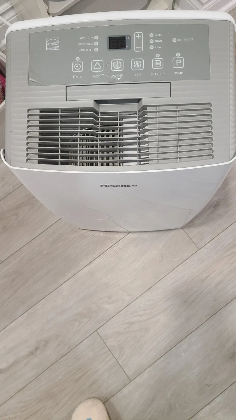 Hisense 50-Pint Dehumidifier with Built-In Pump - photo 2