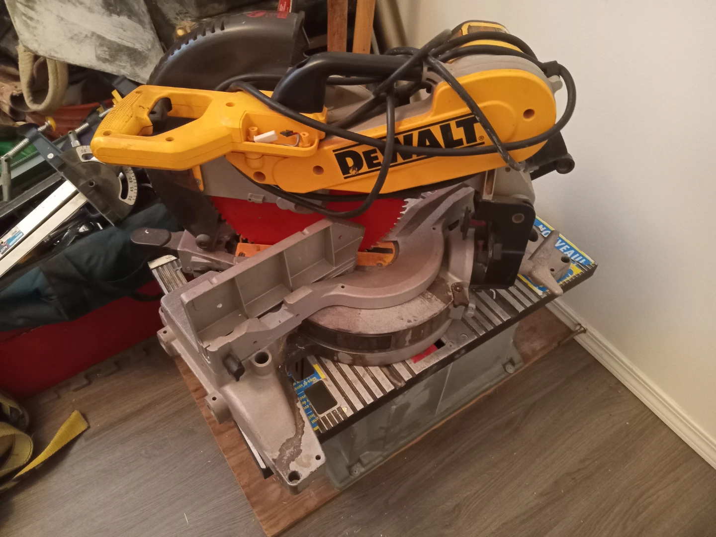 DeWalt Saw.