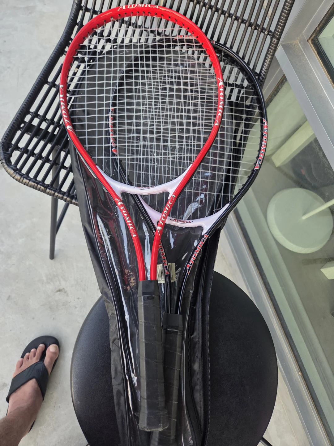 Atomics Tennis Racquet Set with 3 Balls
