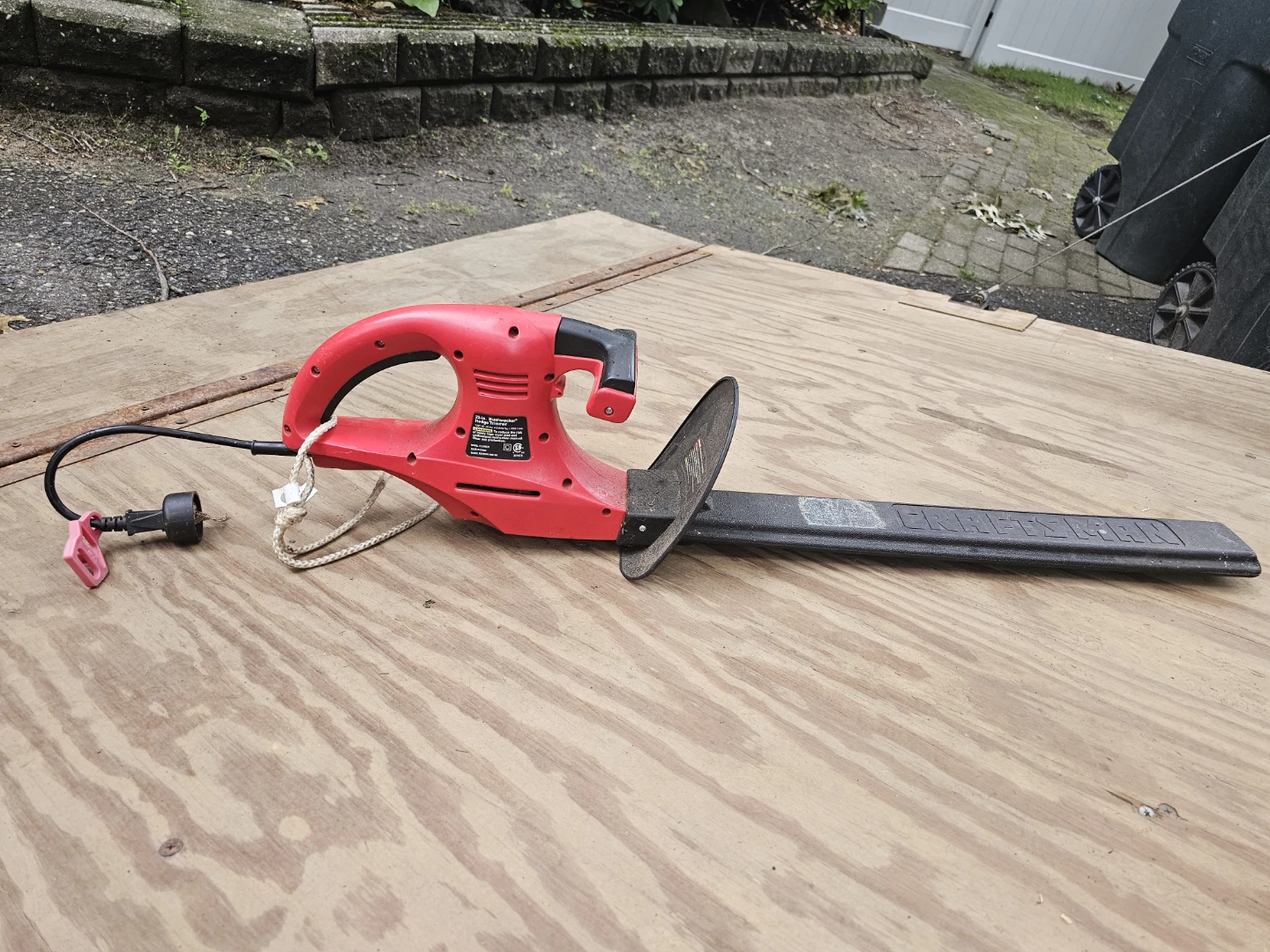 Craftsman Electric Hedge Trimmer - 22-in - photo 2