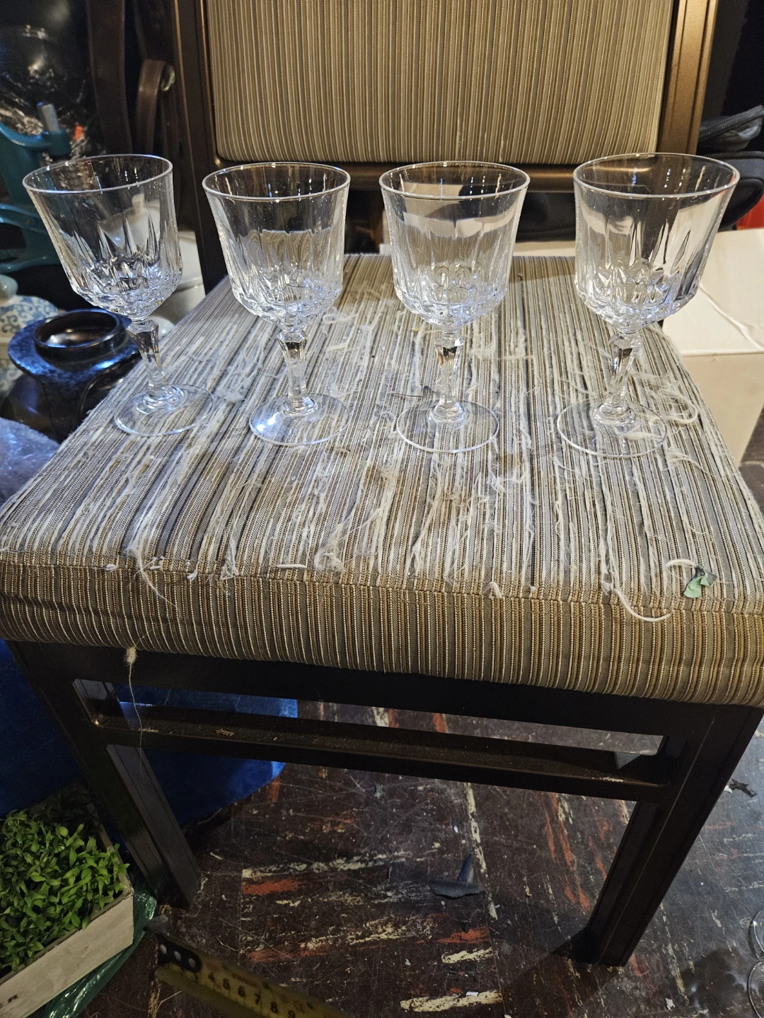 Set of 5 Clear Crystal Wine Glasses - photo 5