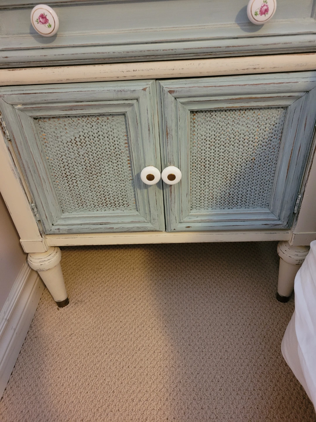 Vintage Pair of Hand Painted /Distressed Nightstands - photo 3