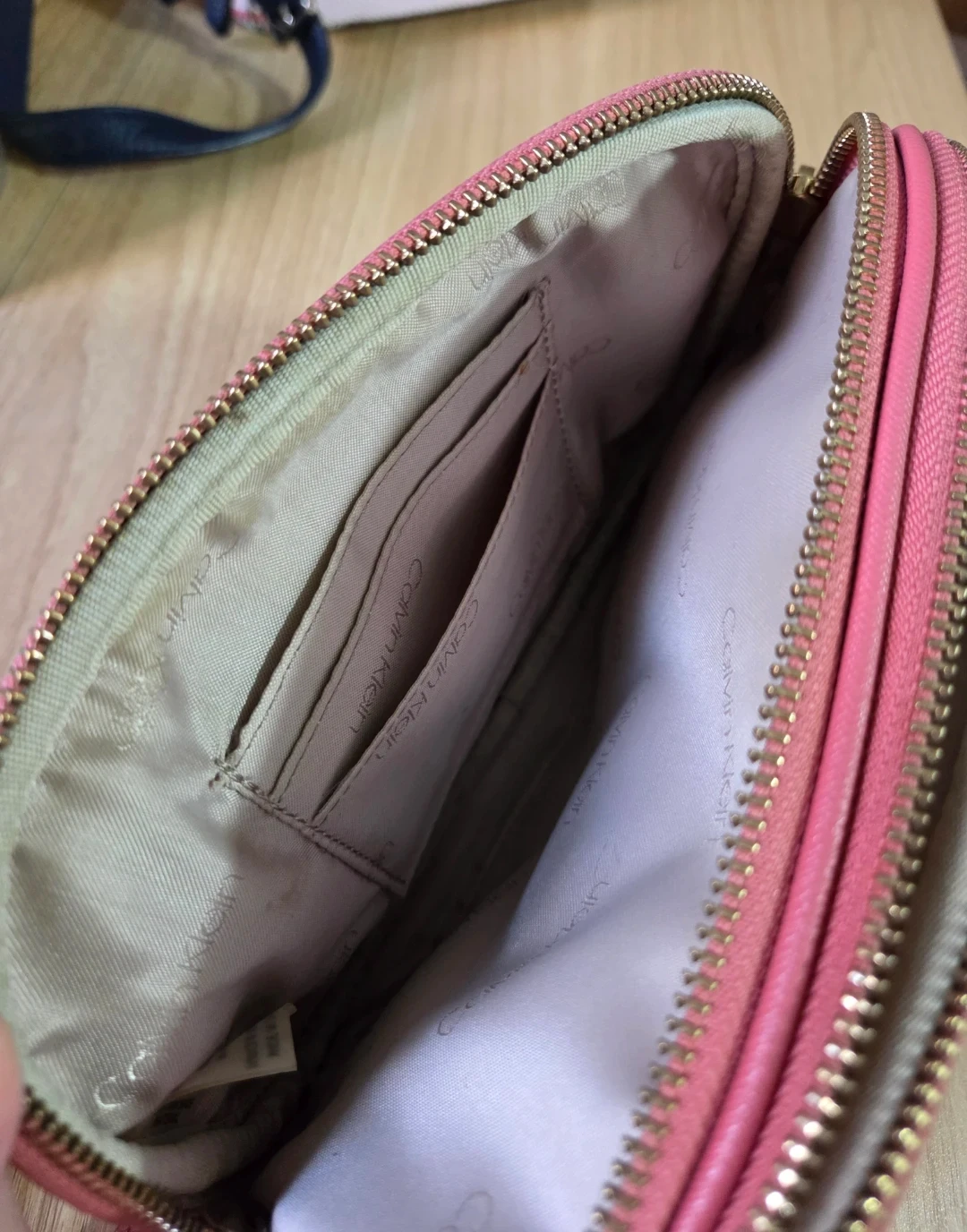 Calvin Klein Pink Crossbody Bag - photo 5