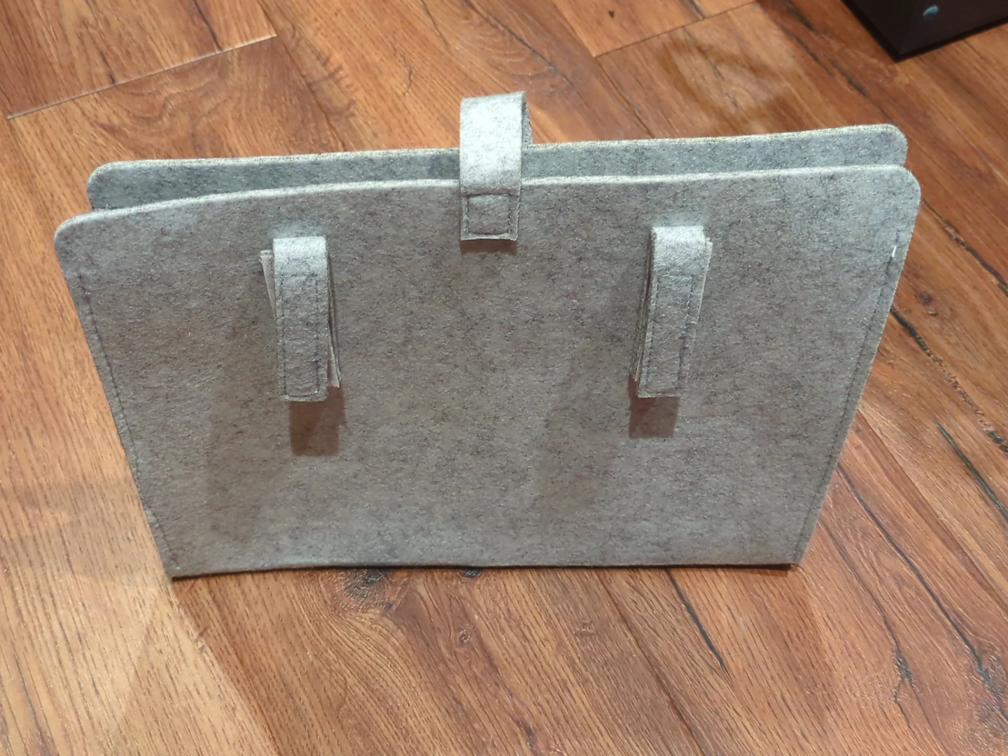 Free Grey Felt Organizer Caddy with Pockets - photo 3