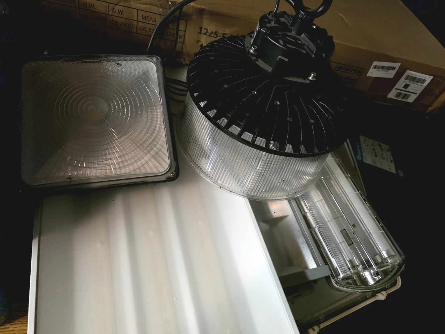 Assorted Commercial LED Hibays & Vapourtites (Singles Only) - photo 2