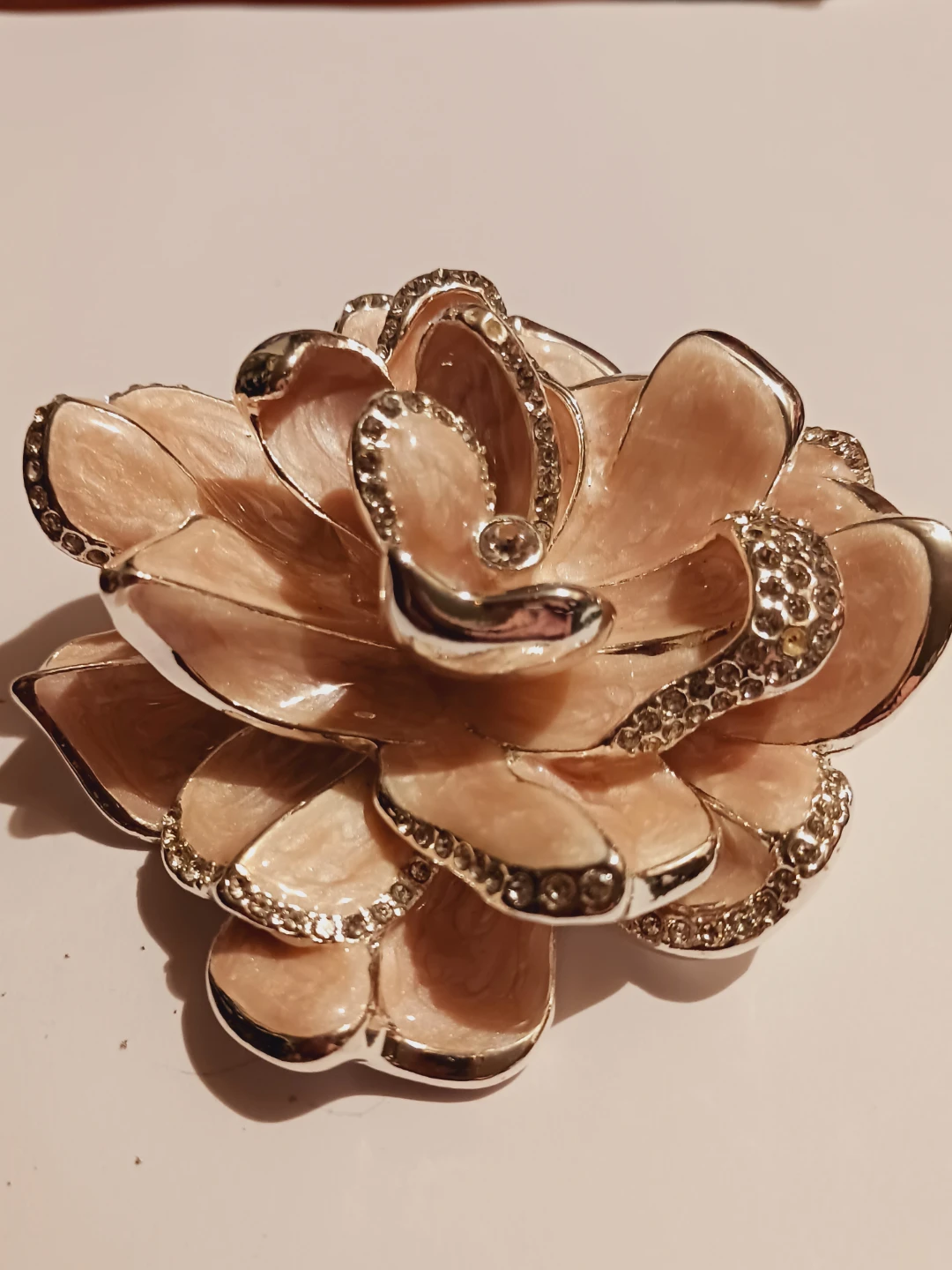 1960s JOAN RIVERS Signed Pink Gardenia Swarovski Crystal Brooch - photo 3