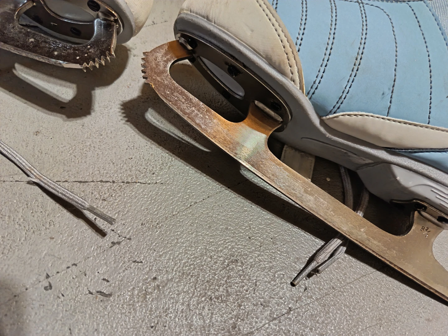 Bauer Figure Skates - Size 5 Youth - photo 2