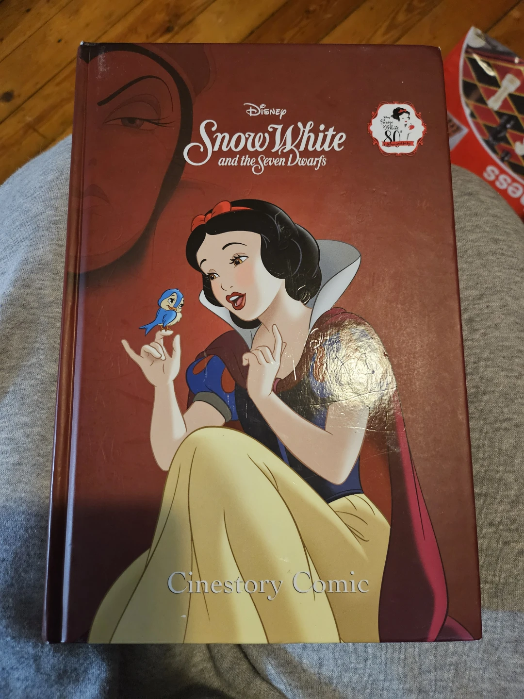 Disney Snow White and the Seven Dwarfs Cinestory Comic Book
