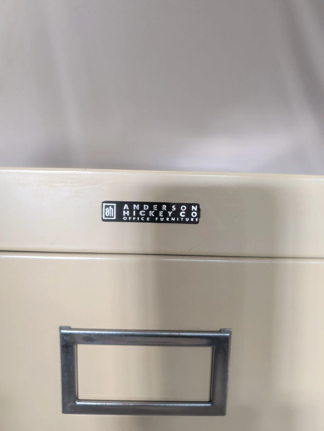 Anderson Hickey 4 drawer vertical file cabinet (with keys!) - photo 2
