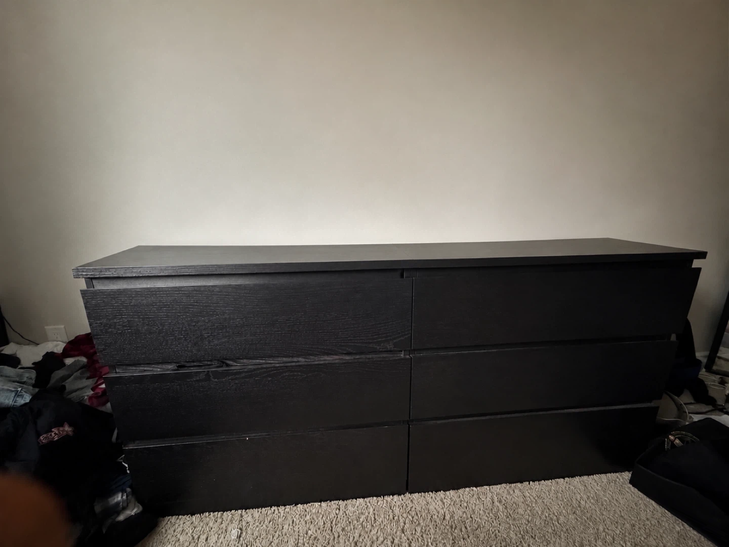 Black 6-Drawer Dresser
