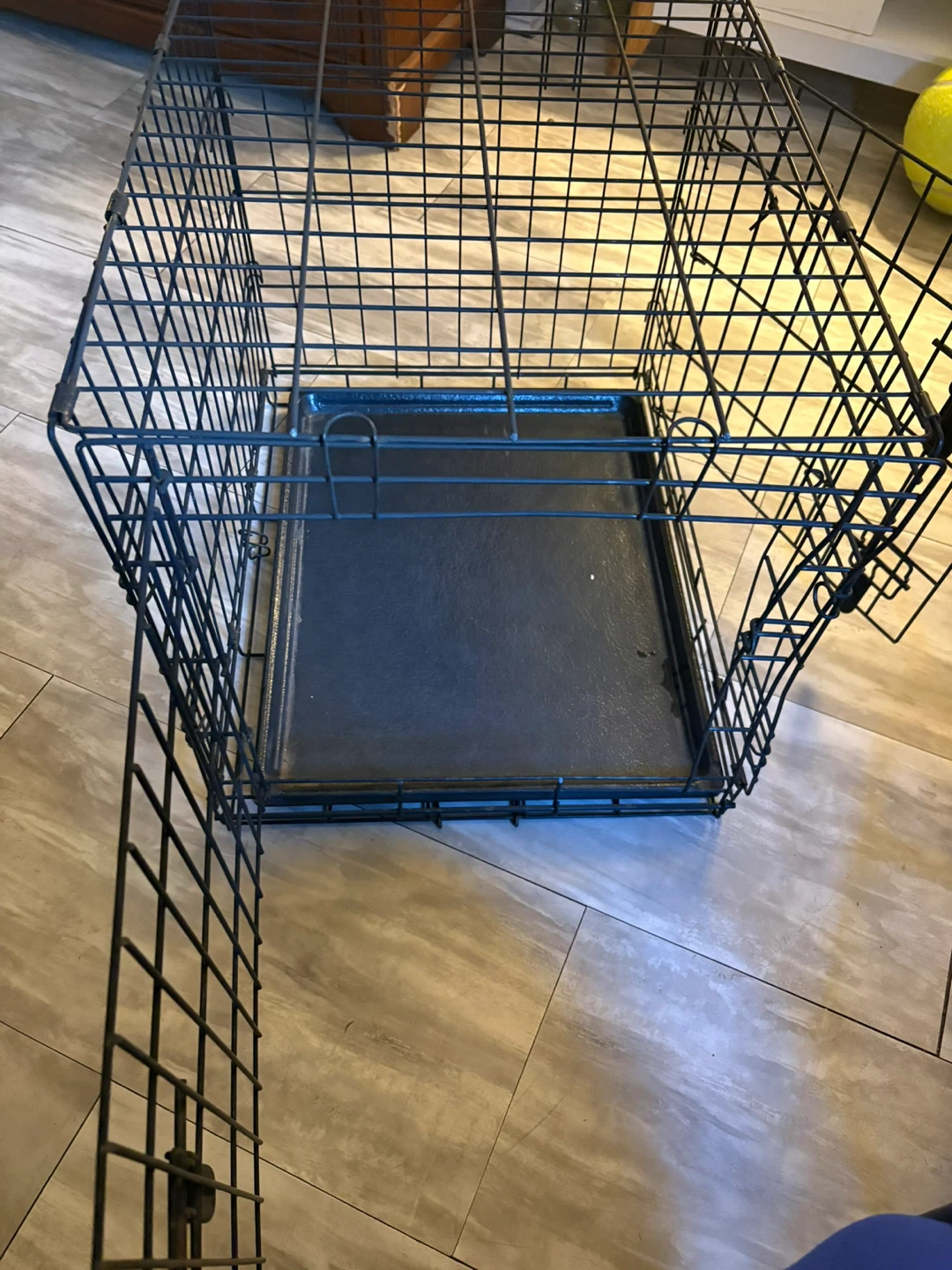 Black Wire Dog Crate with Tray - photo 3