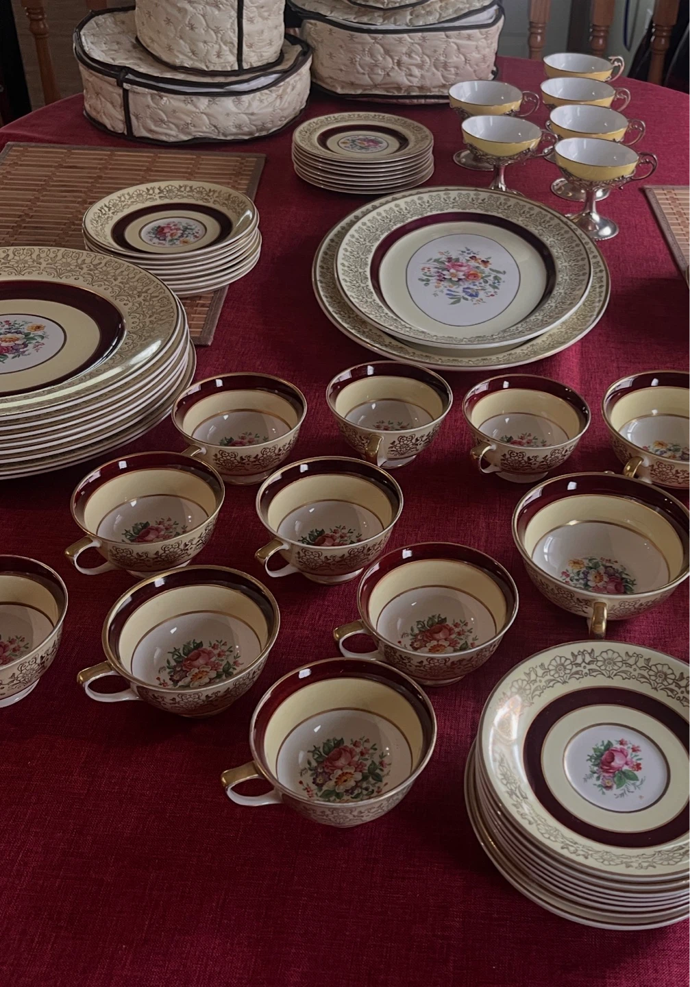 Vintage Dinnerware and Glassware Sets - photo 4