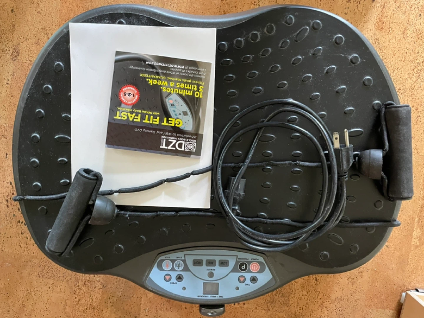 DZT Fitness Vibration Plate Machine - photo 2