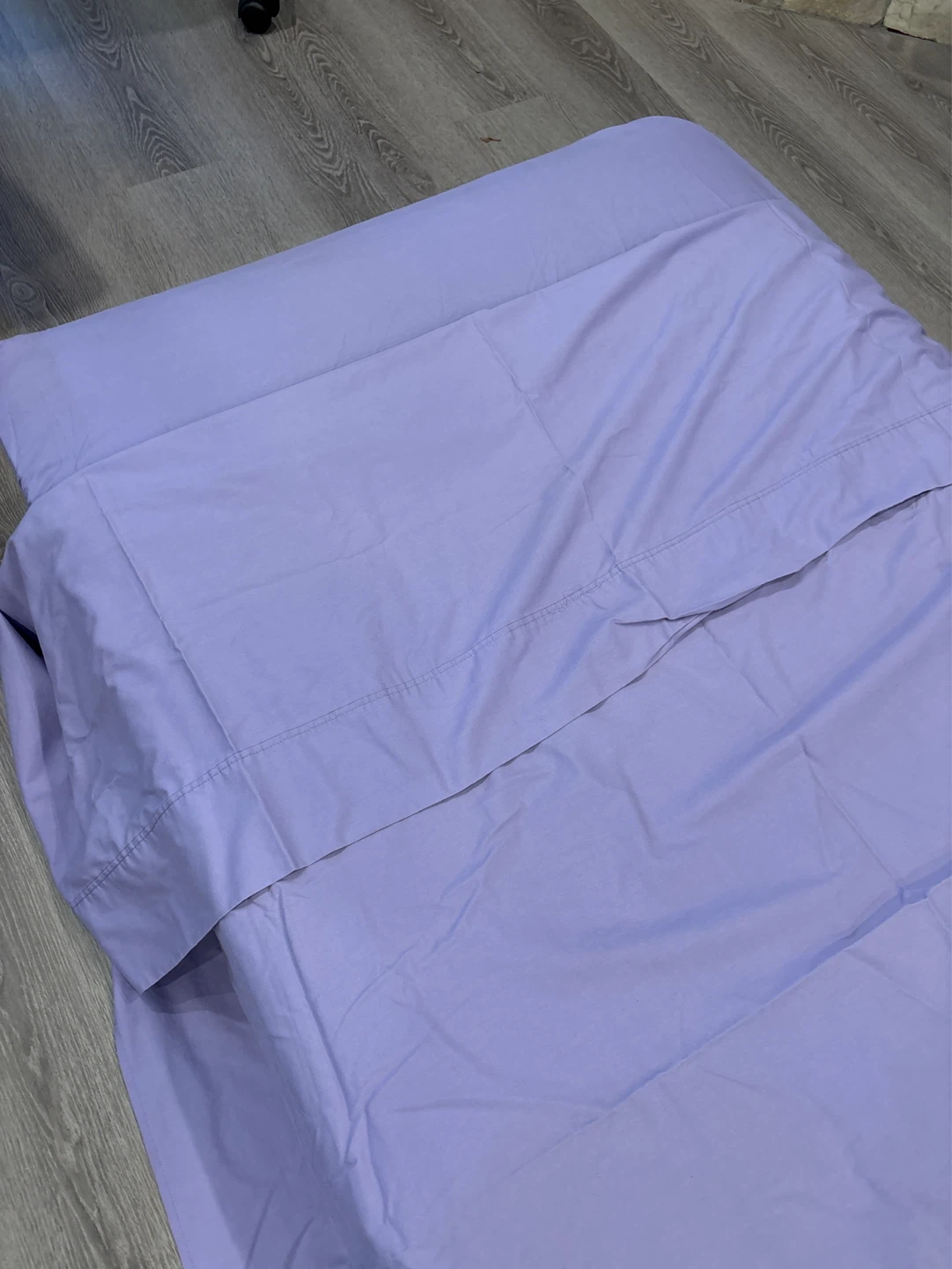 Sealy Select Twin Mattress with Bugs Bunny Sheets - photo 3