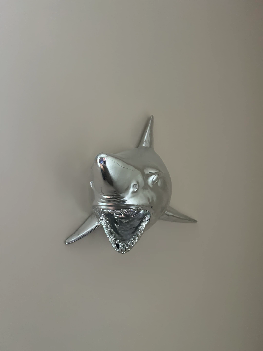 Silver T-Rex and/or Silver Shark Head Wall Mount - photo 4