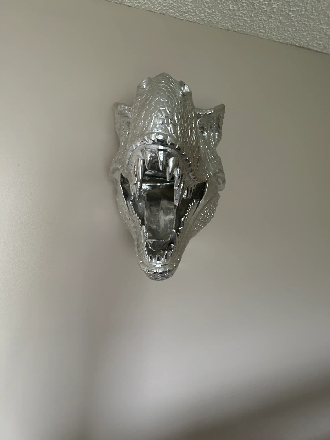 Silver T-Rex and/or Silver Shark Head Wall Mount - photo 2