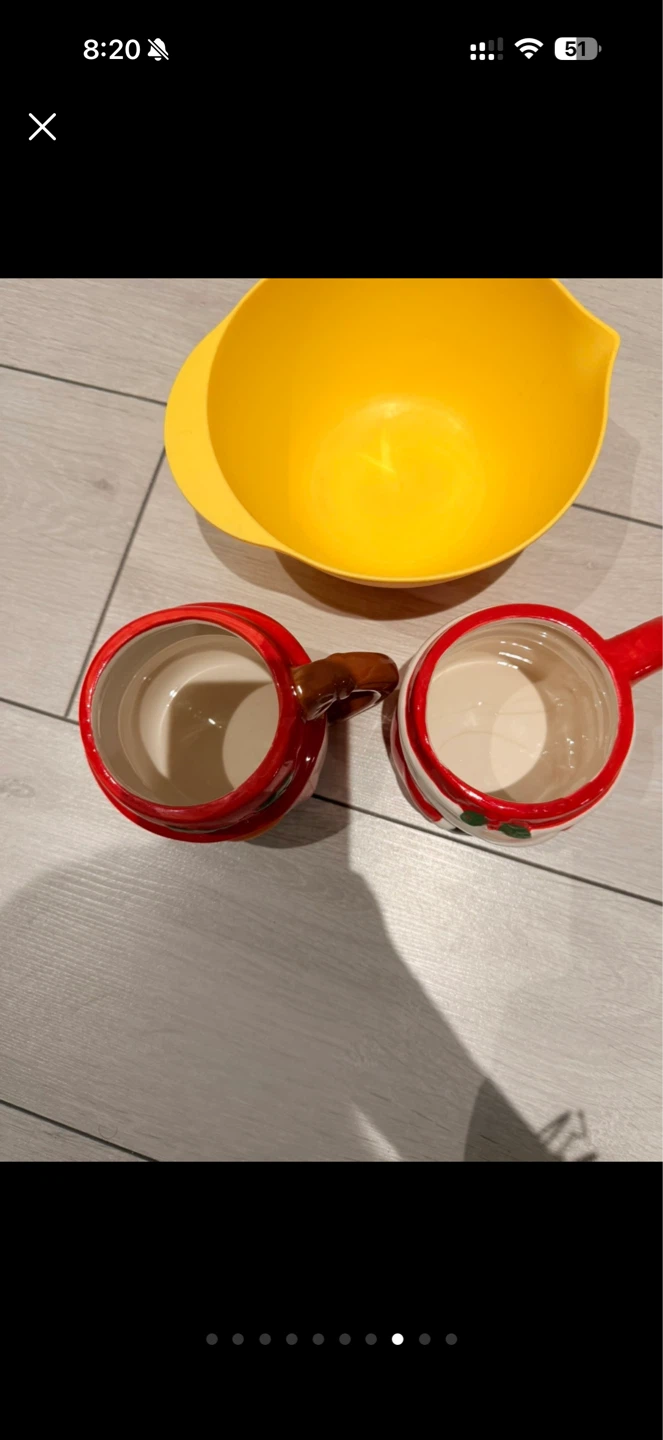 Kitchen Utensil Set & Christmas Mugs - photo 3