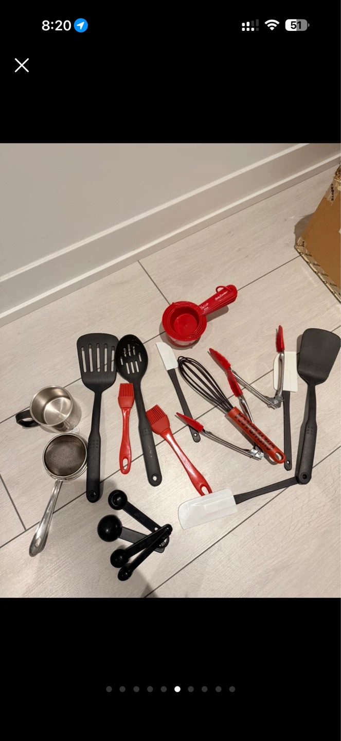 Kitchen Utensil Set & Christmas Mugs - photo 5