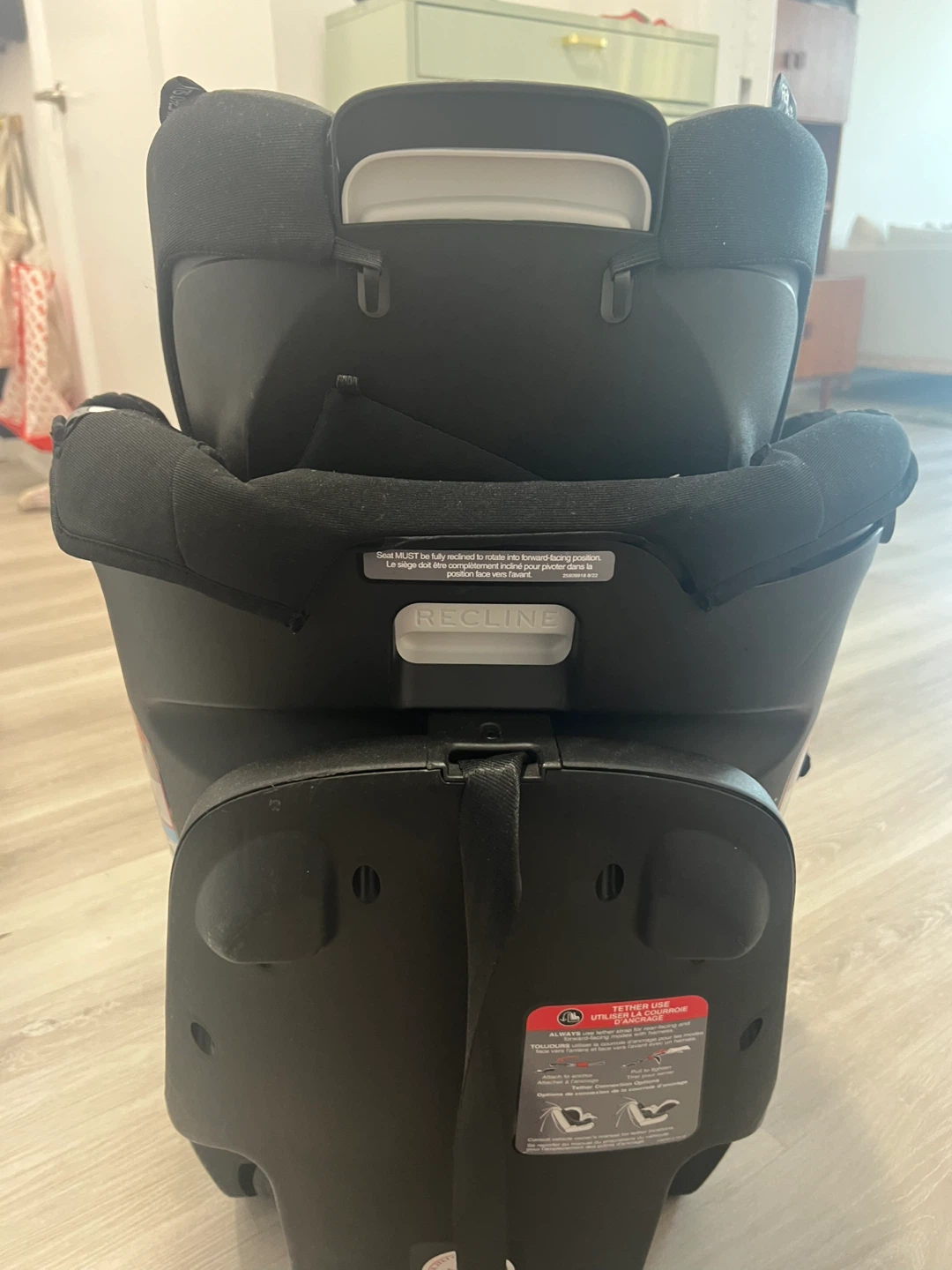 Evenflo Revolve360 Slim Convertible Car Seat - photo 3