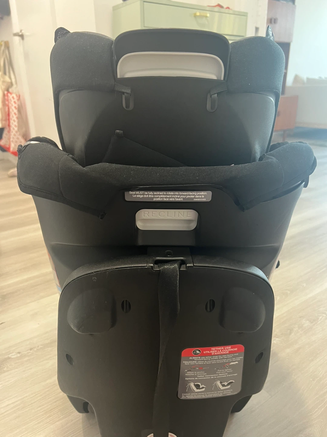 Evenflo Revolve360 Slim Convertible Car Seat - photo 2
