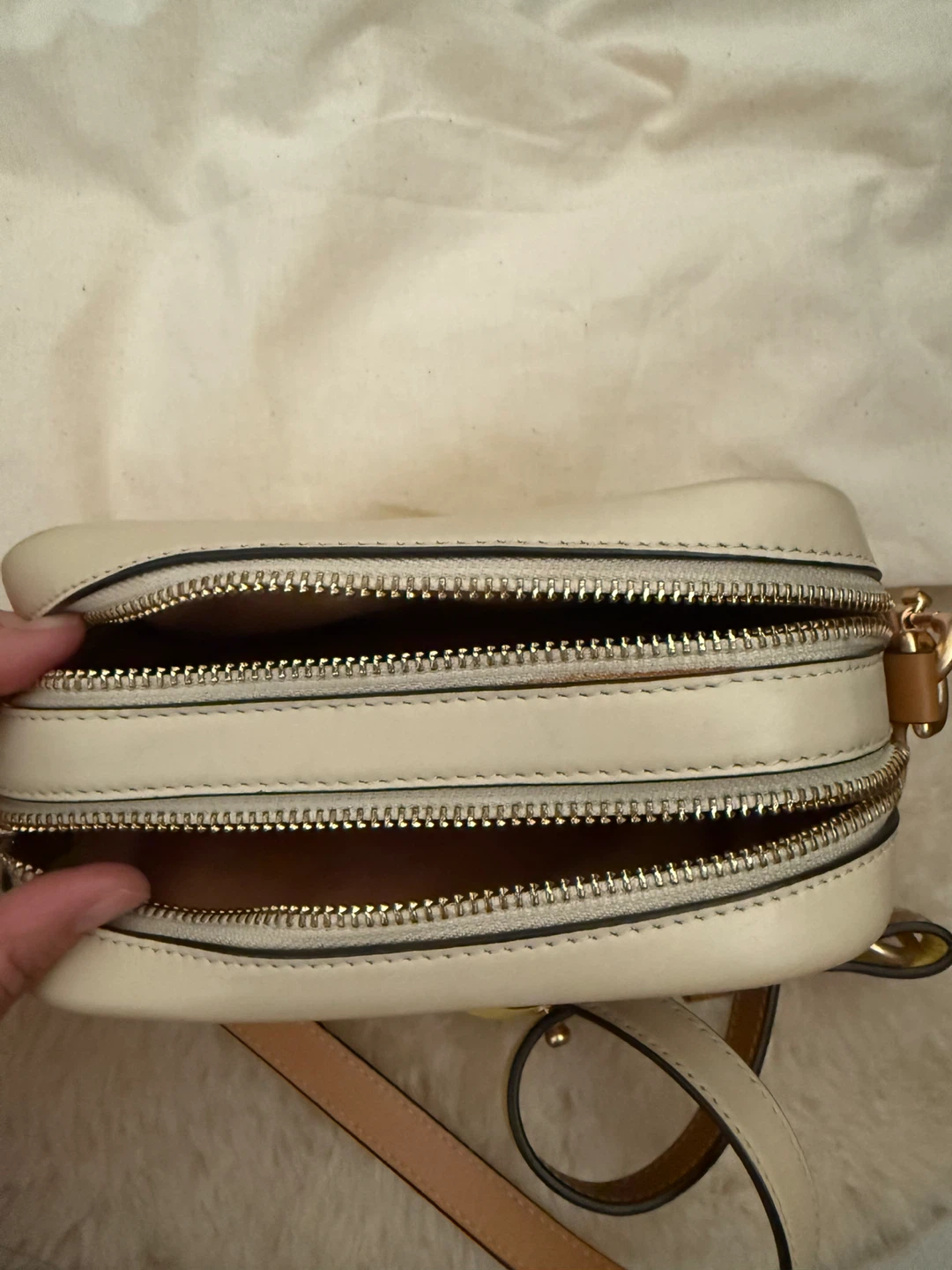 Tory Burch Kira Chevron Small Camera Bag - photo 3