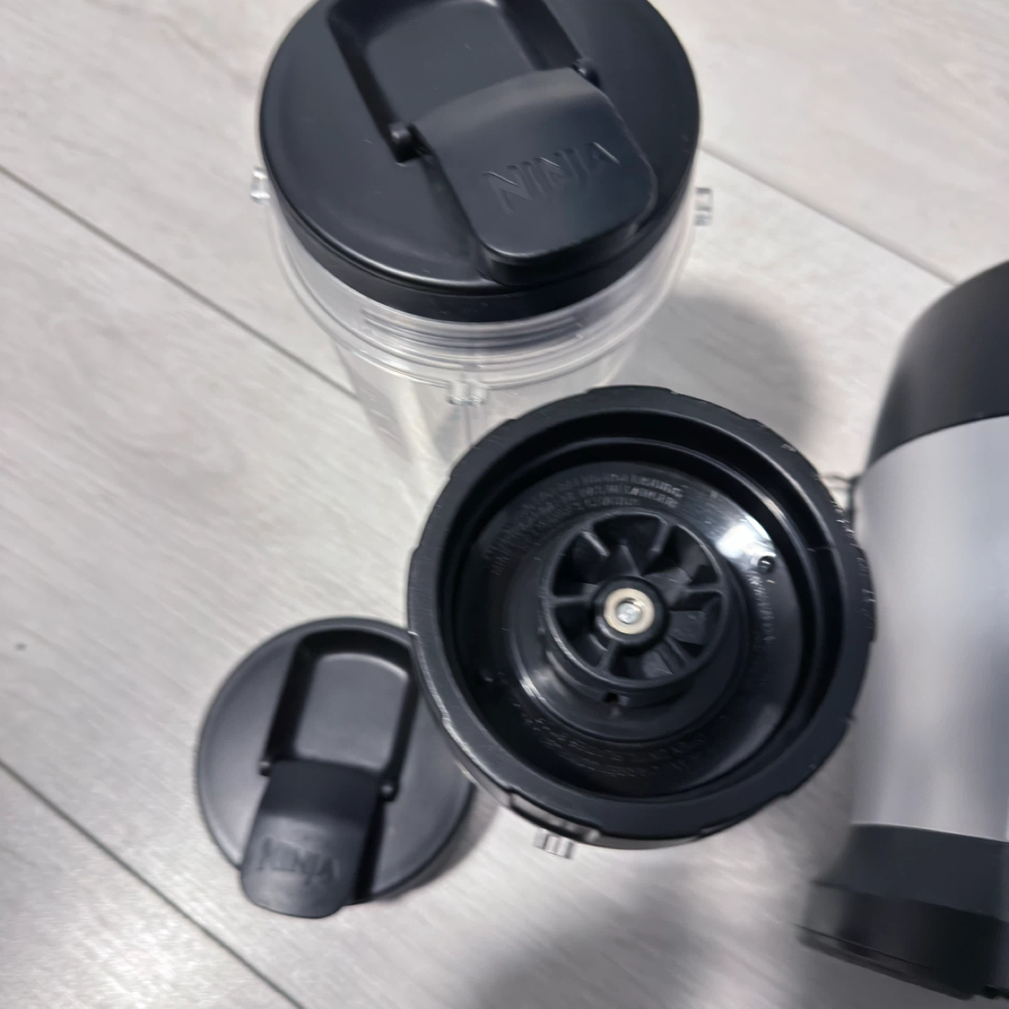 Ninja Professional Blender with 900 Watts Power - photo 3