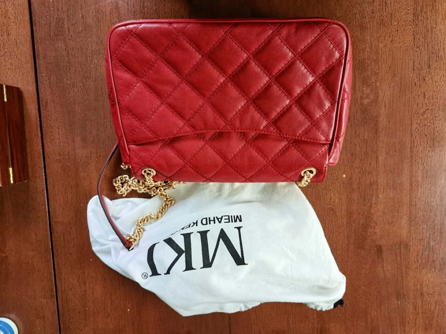 Tory Burch Shoulder Bag with Gold Chain - photo 2