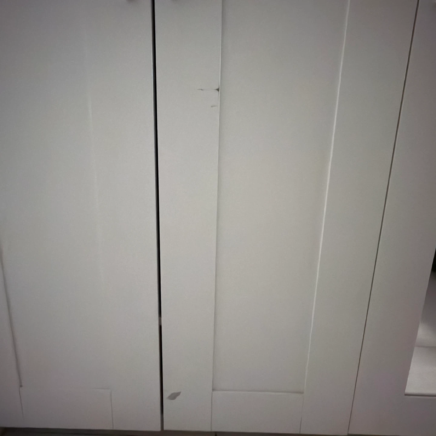 White 3-Door Wardrobe with Mirror - photo 5