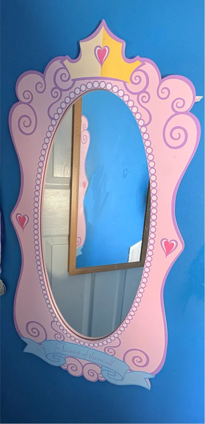 Princess Crown Mirror in good condition