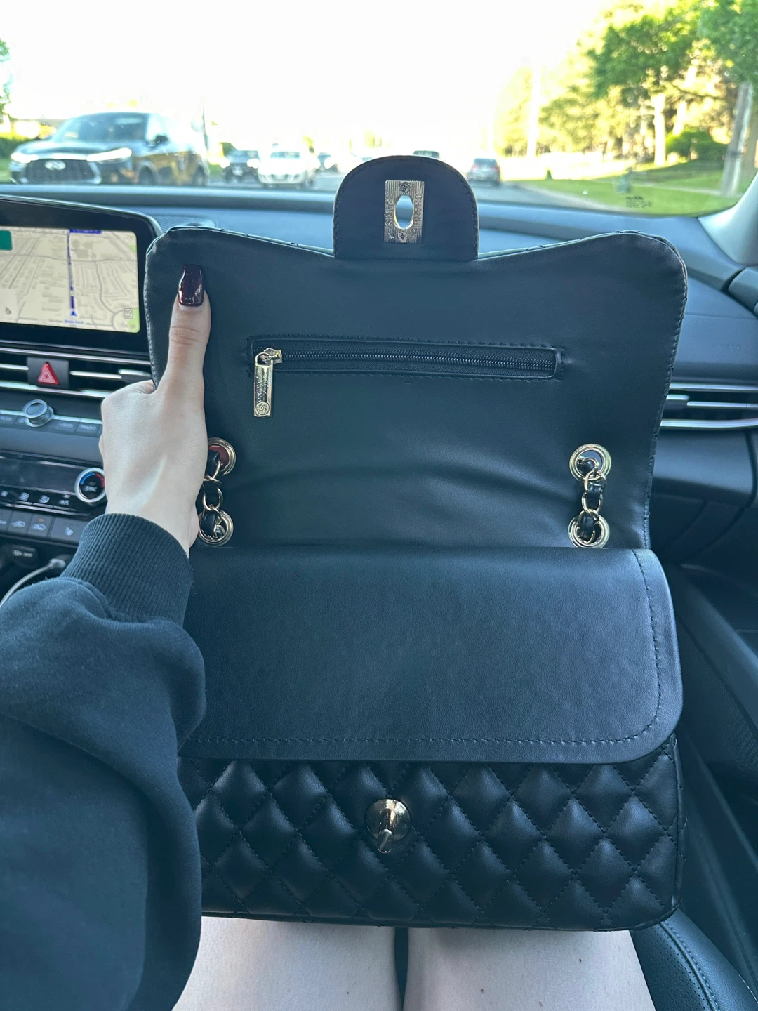 (350) Chanel Classic Flap Bag - photo 3